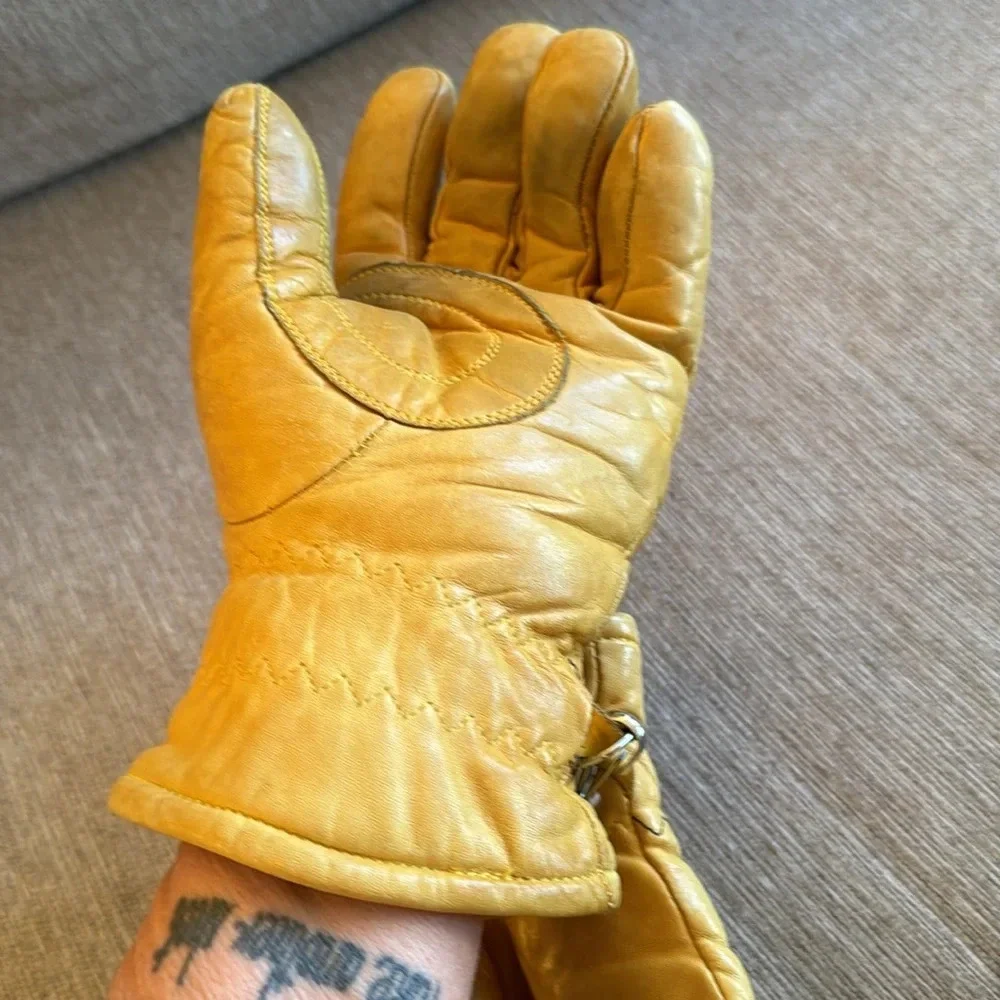 Super cool winter yellow real leather gloves
